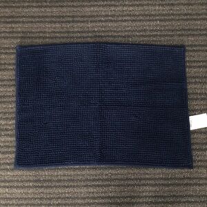 🎀🤍 Room Essentials Navy Bath Mat Nwot